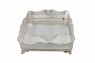 Bandeja Decorativa em Metal Trabalhado Folheado a Prata Retrô c/ Pés  24x24 cm