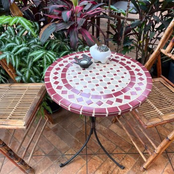 Mesa Redonda em Pedra Marrom e Bege Mosaíco com Base em Metal D54 cm