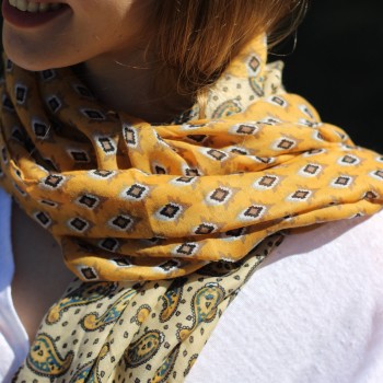 Echarpe Amarelo Queimado Estampada Jamavar Poliéster 180x90cm