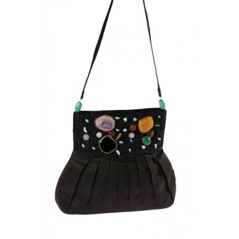 Bolsa em Tecido Preto com Pedraria Colorida e Miçangas Com Alça A22xC26 cm